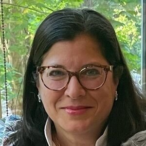 Meet your Posher, Elizabeth